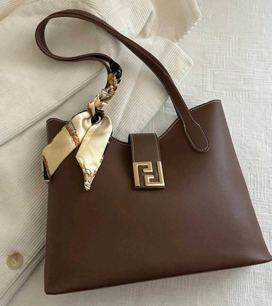 Essential Tote Black or Brown