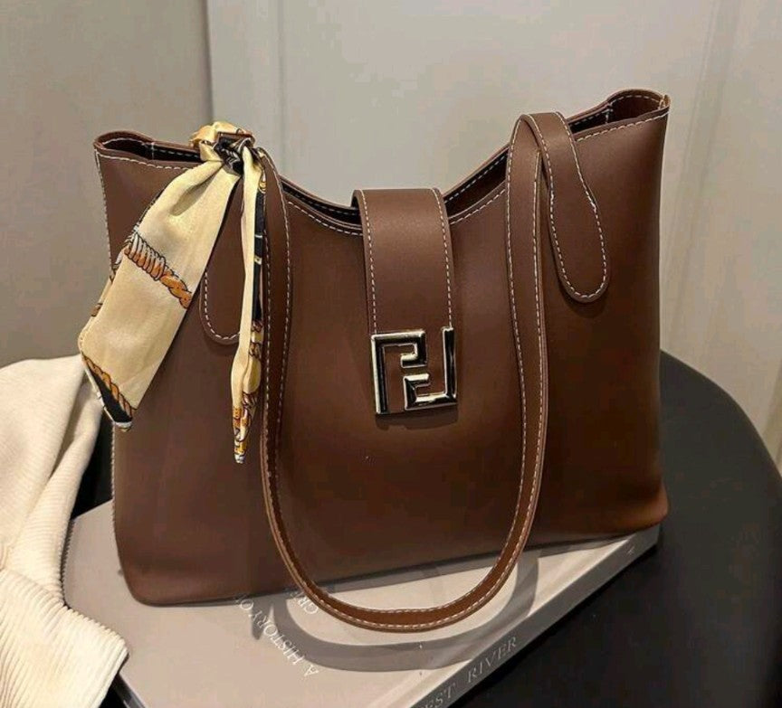 Essential Tote Black or Brown