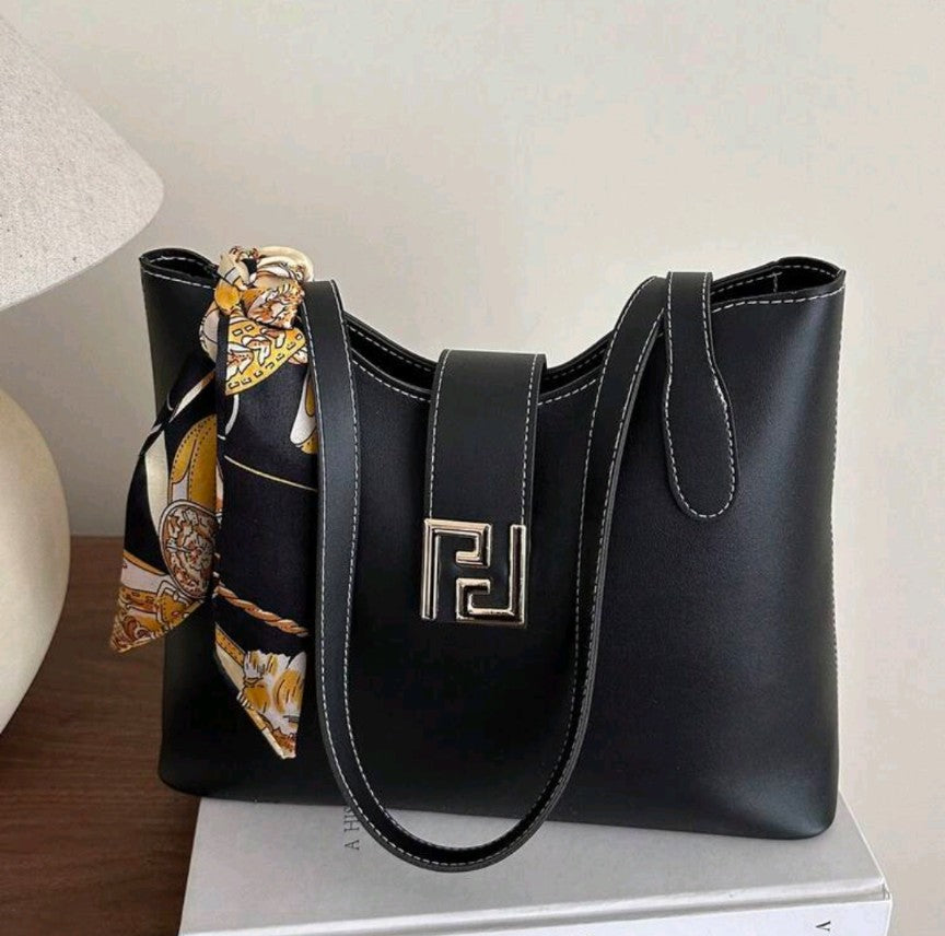 Essential Tote Black or Brown
