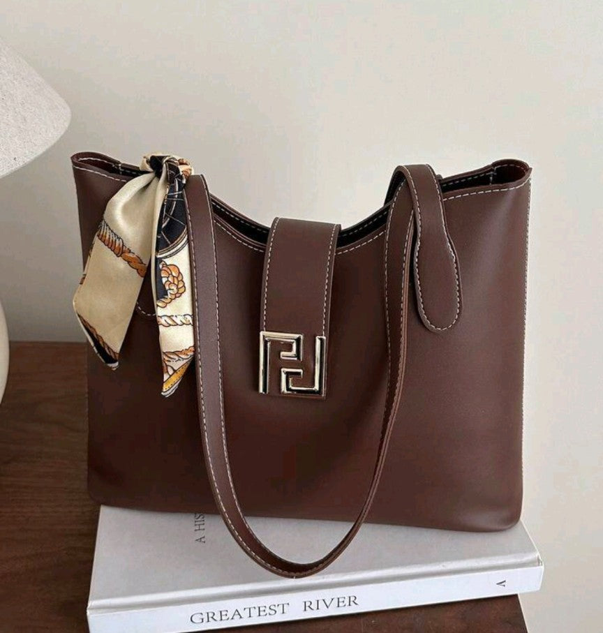 Essential Tote Black or Brown